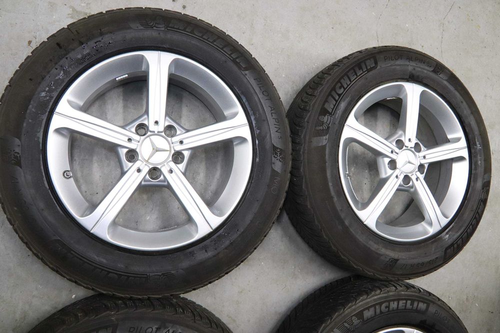 Jante originale Mercedes GLA GLB 17 inch 215 65 17 iarna Michelin