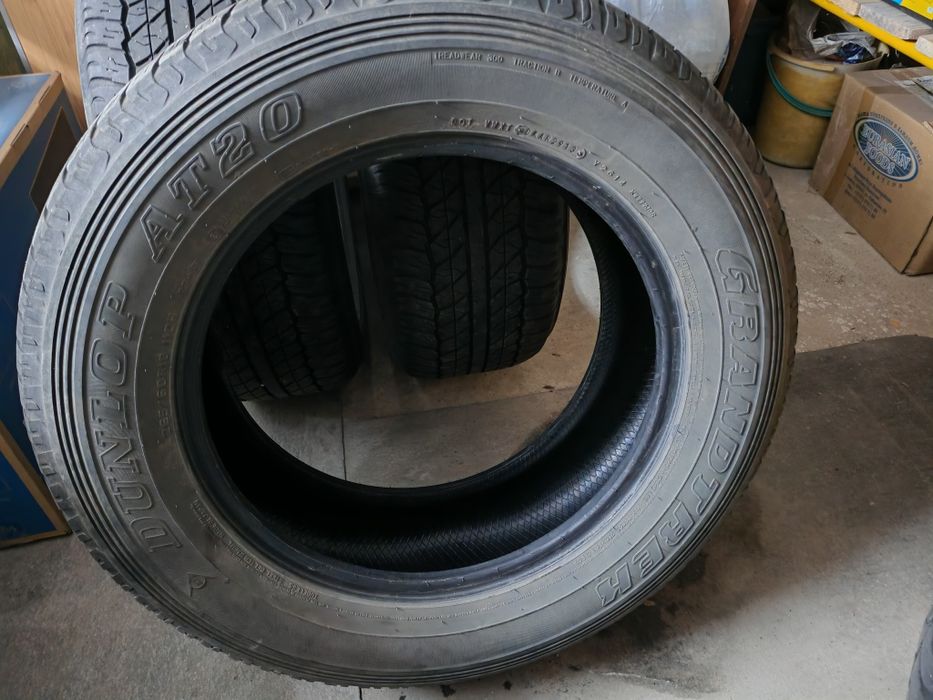 Продам шины dunlop