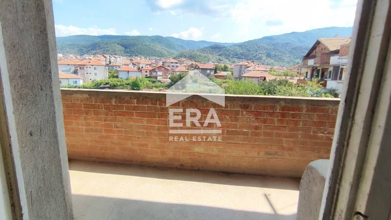 Четиристаен апартамент в гр. Петрич