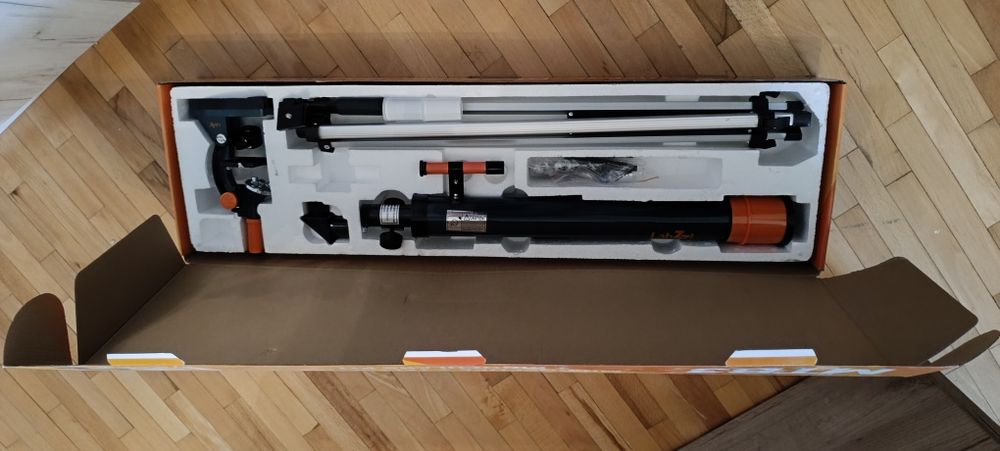 Телескоп и микроскоп Levenhuk