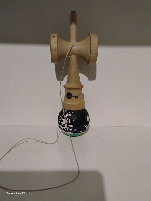 Kendama USA pro model Make Waves