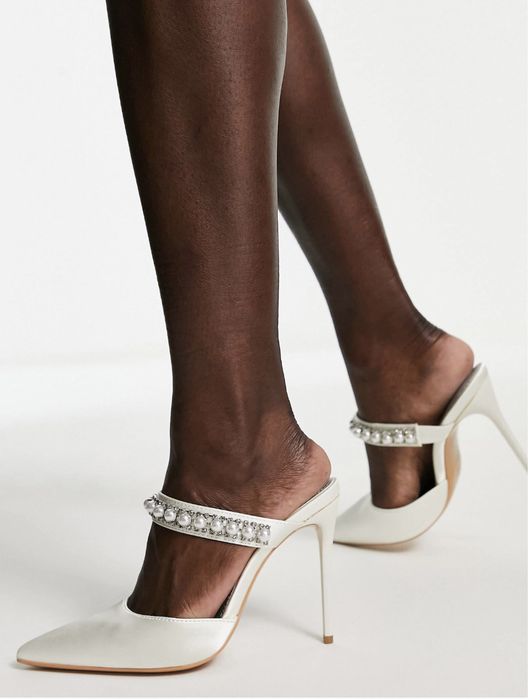 Pantofi mireasa, noi, nepurtati, masura 40, satin, ornati cu perle