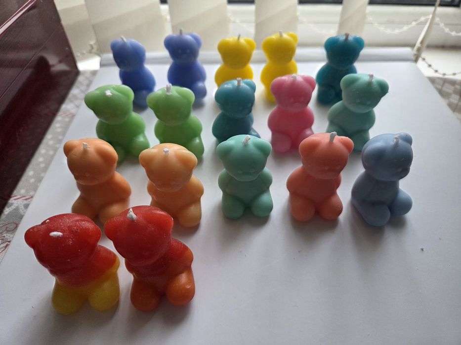 Свещи -  цена от 1 до 5 евро