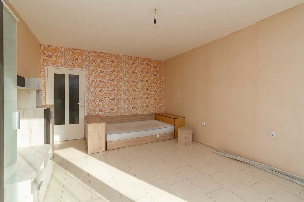 Продава се Едностаен апартамент в София, Захарна фабрика - 40 кв.м за 2500 €/кв.м - Снимка #1