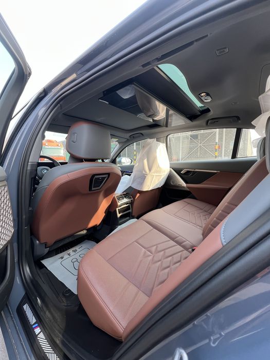 Bmw i 5  35 L   2024/12 полний фулл