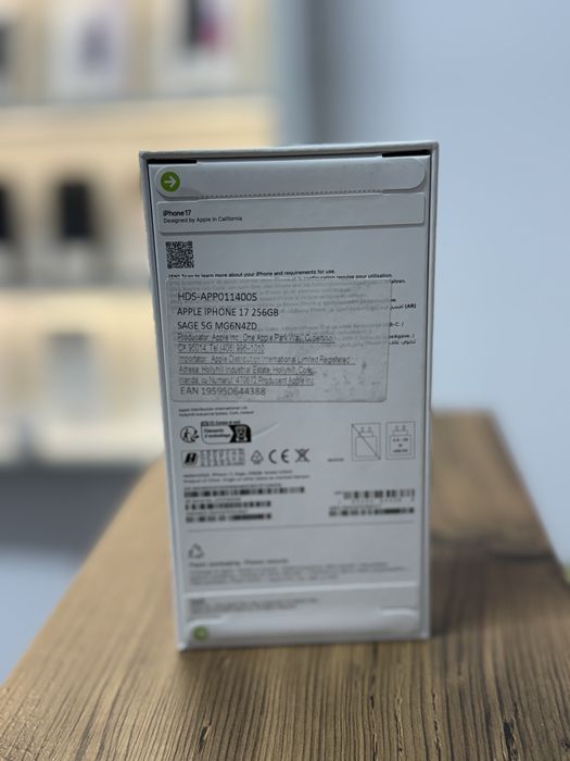 MAGAZIN: Iphone 17 Sage, GARANTIE 24 luni