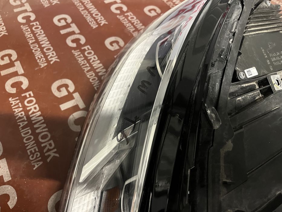 Фар VW T6 ляв LED ляв и десен