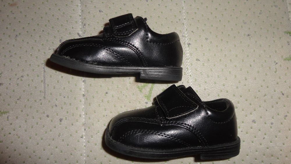 Черни бебешки обувки от ест.кожа-19ном.