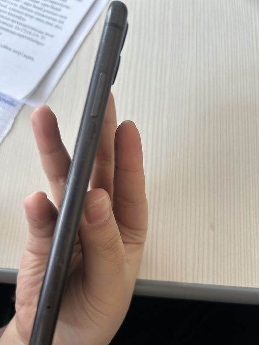 Продам айфон 11