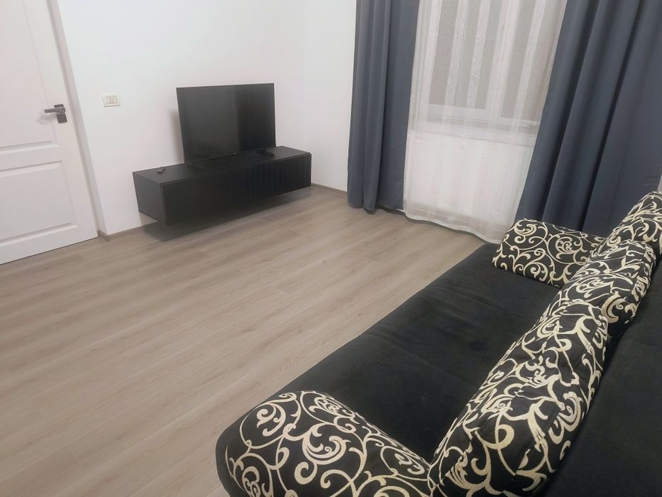 Casa de închiriat în Brezoi- zona centrala,