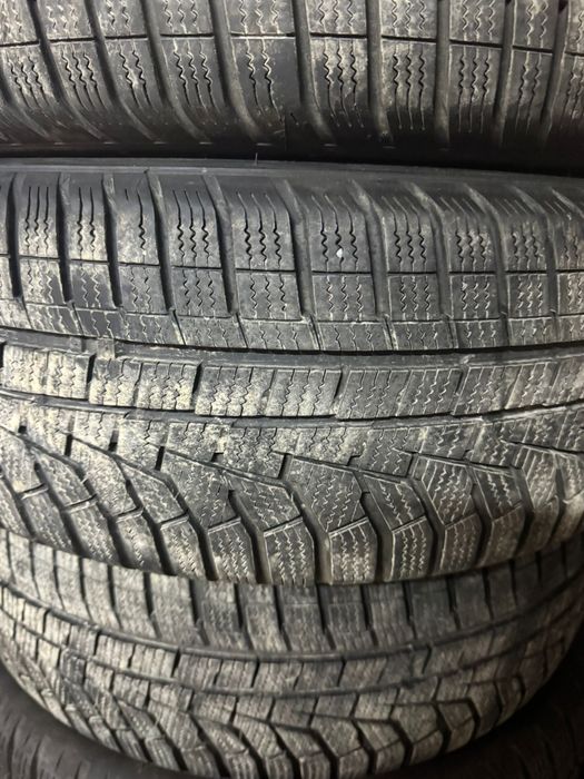 Cauciucuri, anvelope de iarnă 215.60.16