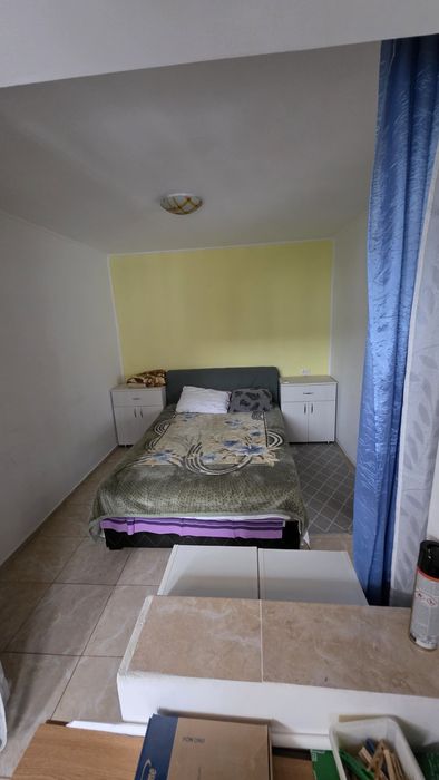 Închiriez apartament pe sezon  !