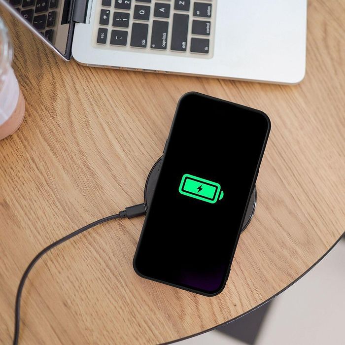 Silicone mag cover case compatible with magsafe for iphone 16 pro max