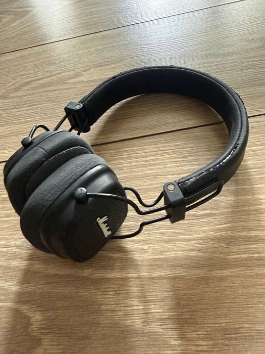Наушник Marshall