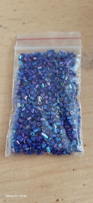 Голям комплект стъклени мъниста за бижута – 400+ пакетчета по 10-15г.