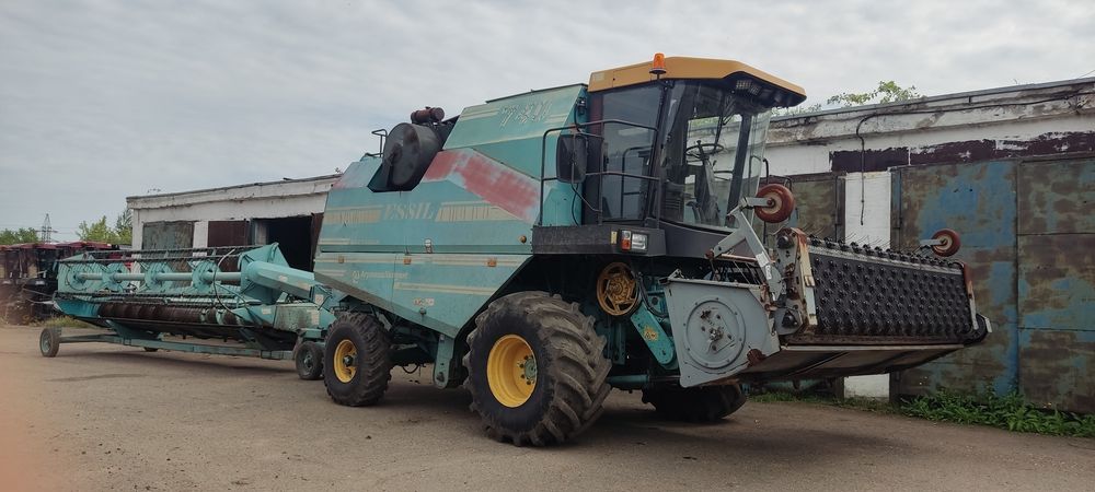 Продам комбайн Essil 740