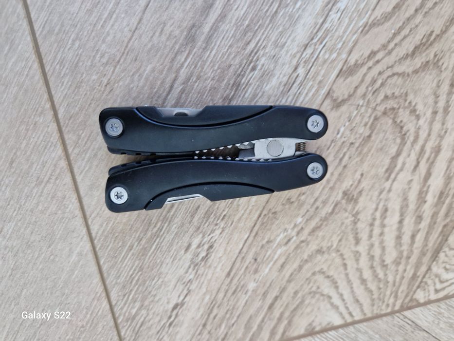 Продам нож универсал