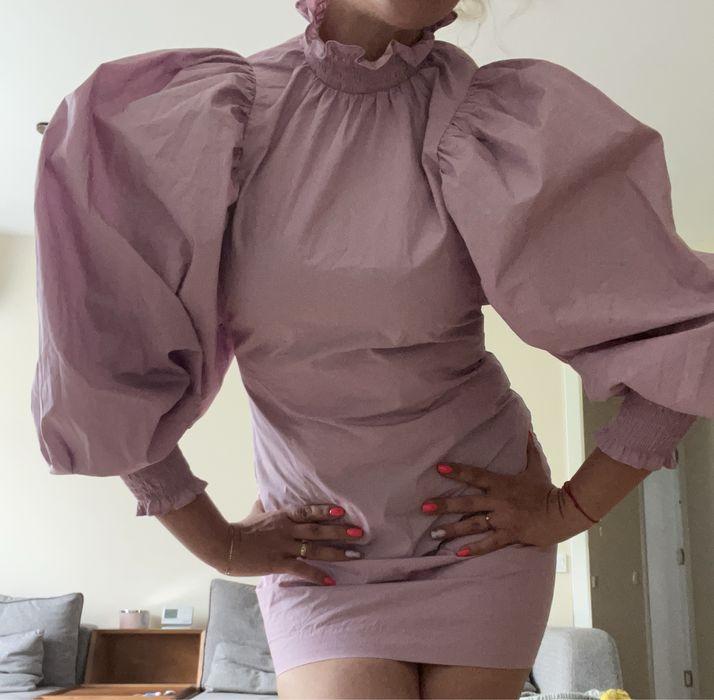 Рокля уникална екстравагантна