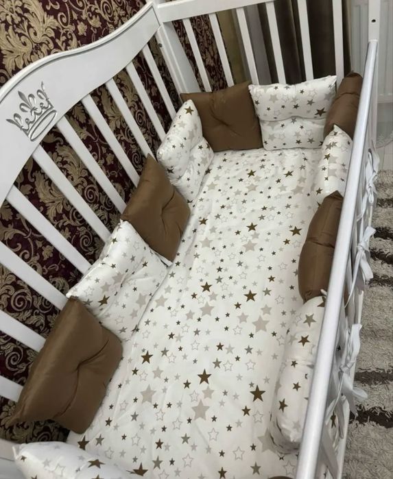 Детская кроватка, аксессуары в подарок