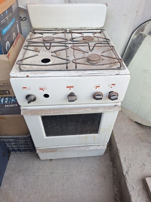 Газ . Плита советская.