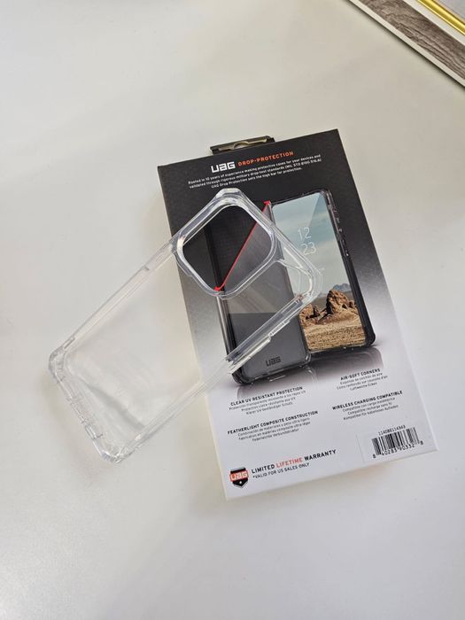 UAG чехол на Iphone 14 pro