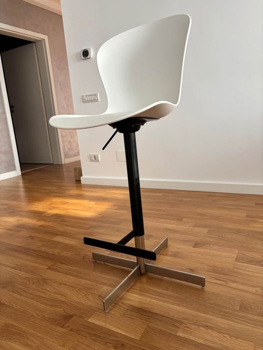 3 scaune BoConcept