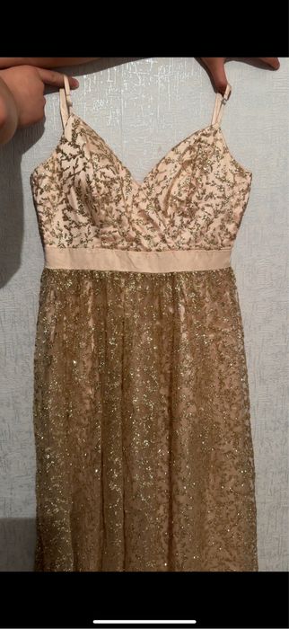 Вечерные платья