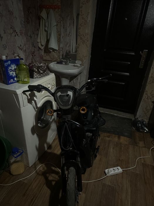 Срочно продам скутер бу