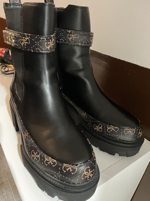 Guess - боти от естествена кожа