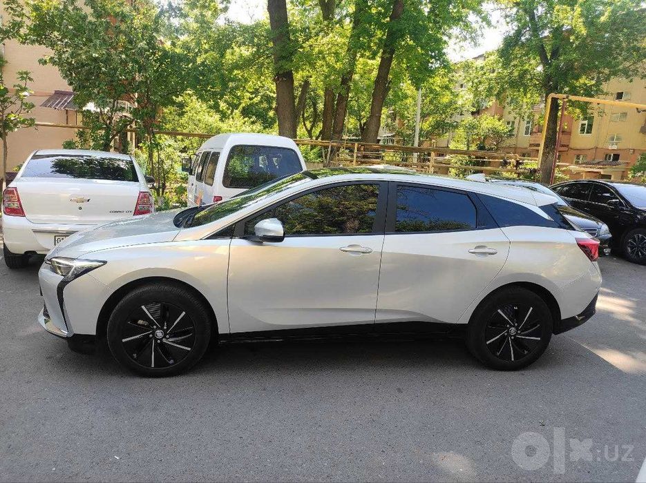 BUICK VELITE 6 идеал холатда сотиладиади