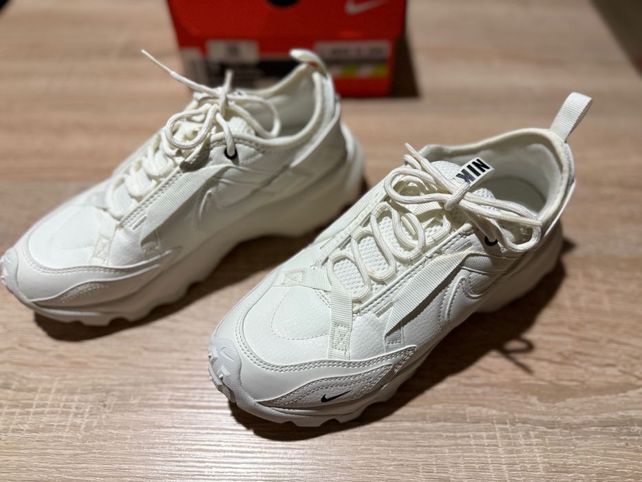 Маратонки Nike TC 7900