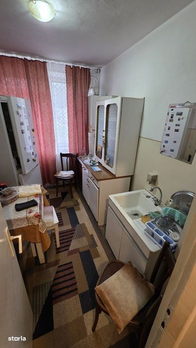 Vand ap cu 2 camere parter Scoala 5