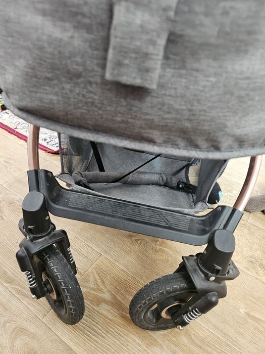 Коляска детская  в отличном состоянии