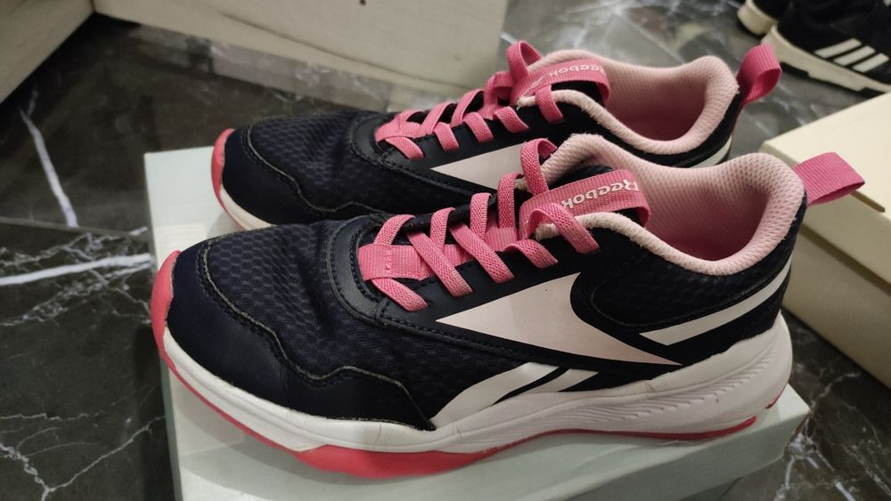 Маратонки за момиче -Reebok
