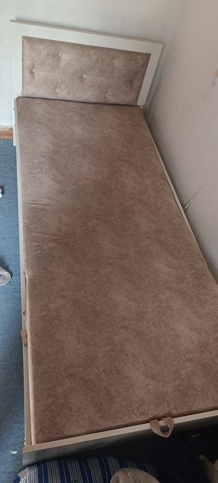 Кровать односпальная