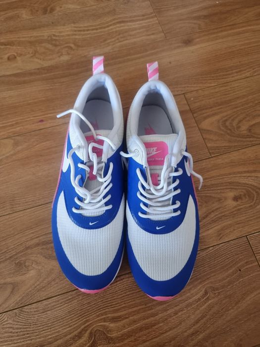 Vand adidasi femei Nike Wmns Air Max Thea