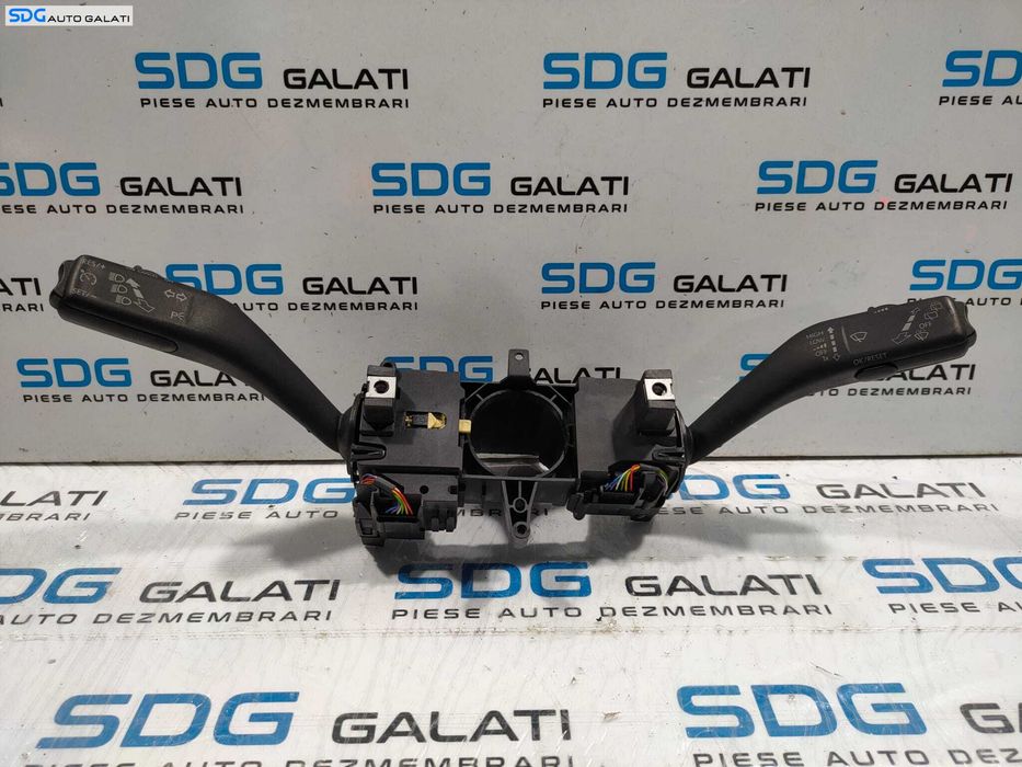 Ansamblu Semnalizare Faza Lunga Scurta Maneta Manete Stergator Stergatoare Pilot Automat Skoda Rapid 2013 - 2020 Cod 6RA953521C [L4866]