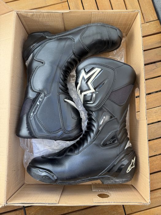 Мото екипировка - екип, каска, ръкавици, ботуши и яке