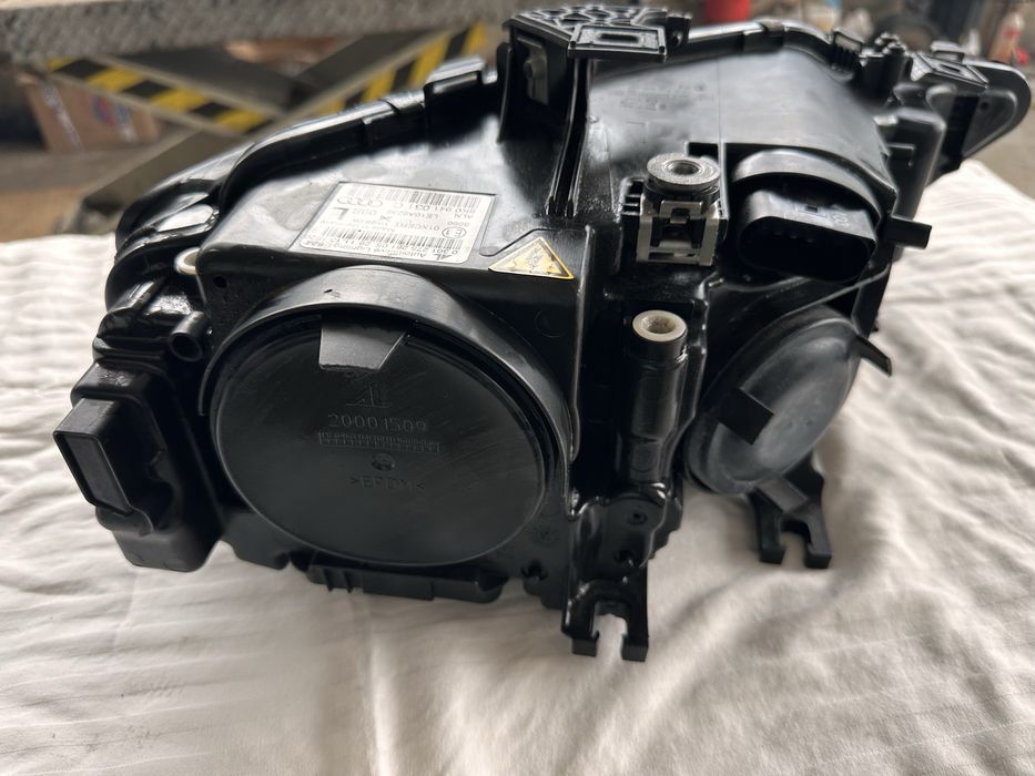 Audi A4 ксенонов