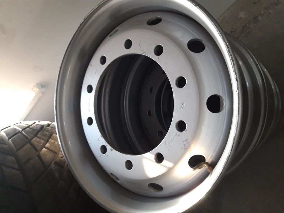 Грузовые шины б/у