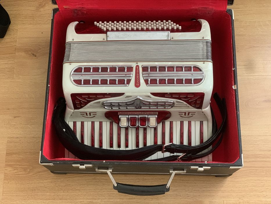 Vand acordeon italian