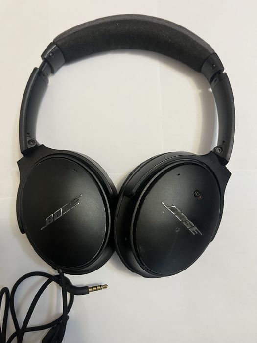 Casti Bose QC 25 purtate