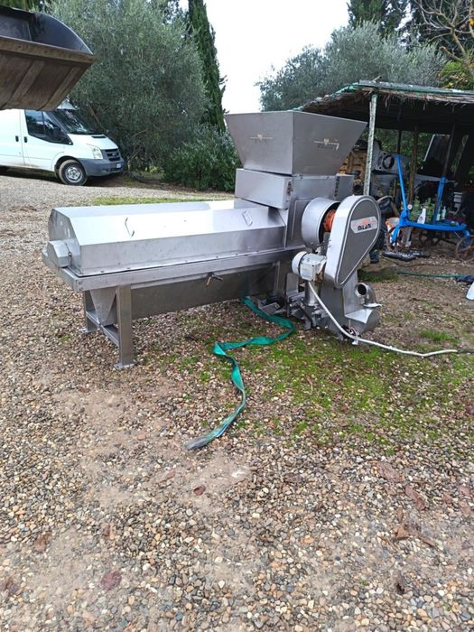 Zdrobitor struguri industrial