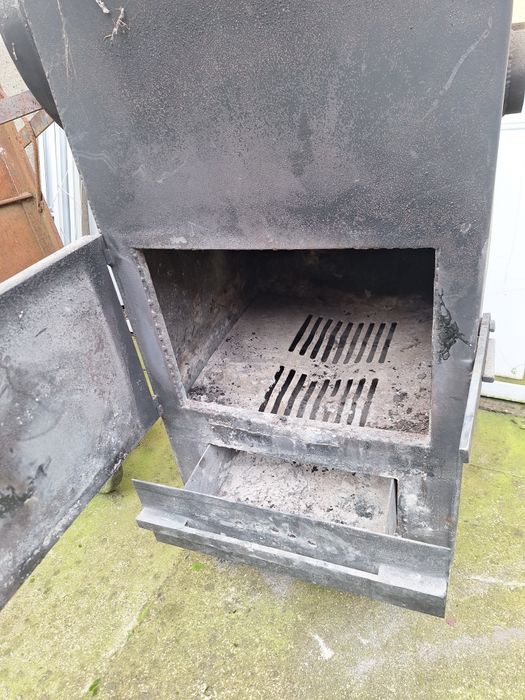 Печка на дърва с топлоотводи