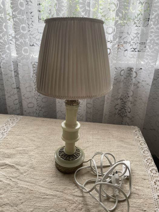 Veioza vintage din bronz si onix