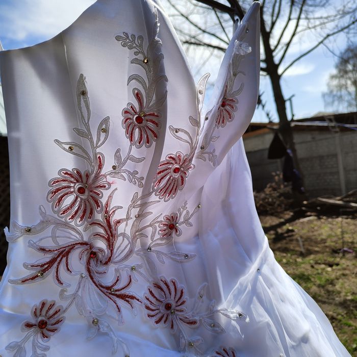 Свадебное платье