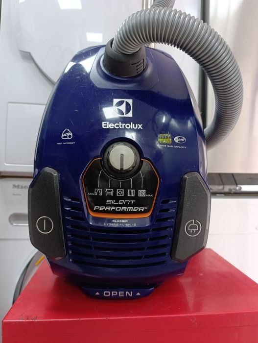 Прахосмукачка Electrolux