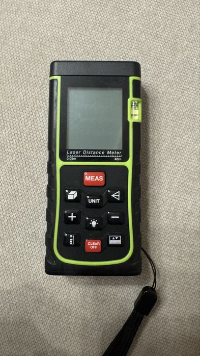 Лазерный дальномер. До 40 метров.
