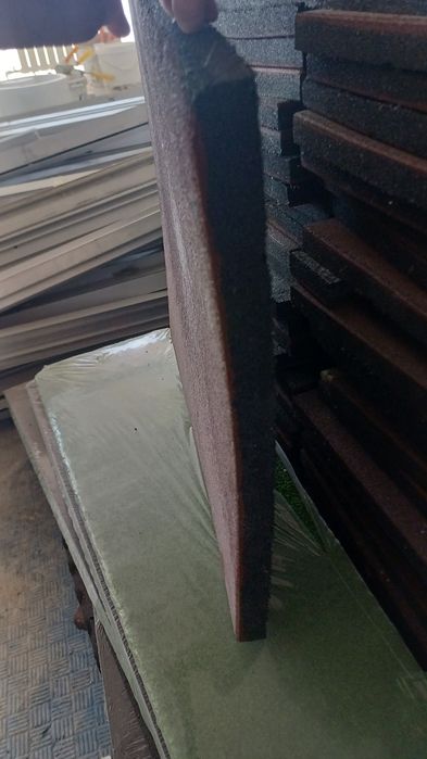 Противоударная резиновая плитка