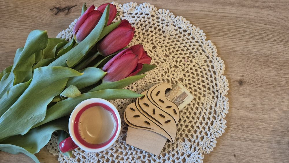 Картички и кутии за парички